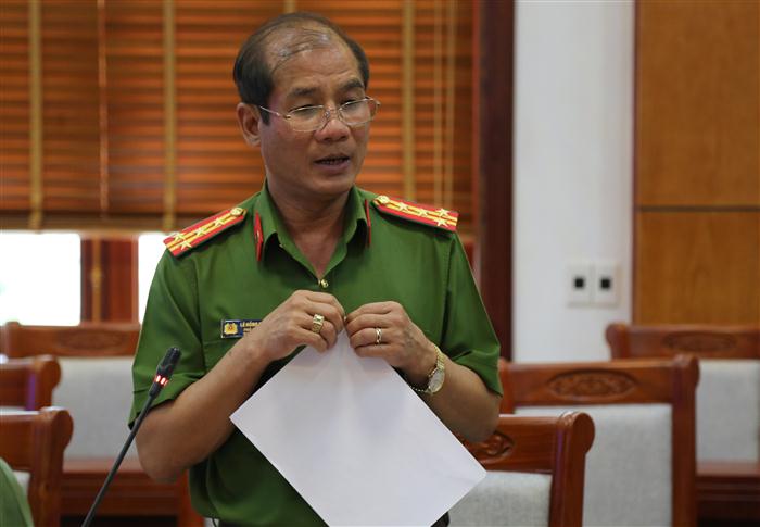 Đồng chí Đại tá Lê Hồng Phong, PGĐ Công an tỉnh Lâm Đồng phát biểu tại buổi làm việc trao đổi kinh nghiệm
