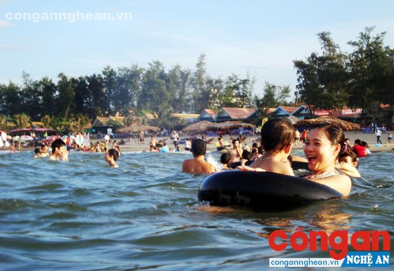 Mùa biển vẫy gọi