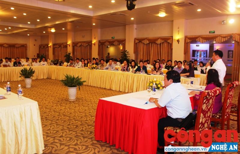Toàn cảnh buổi tọa đàm