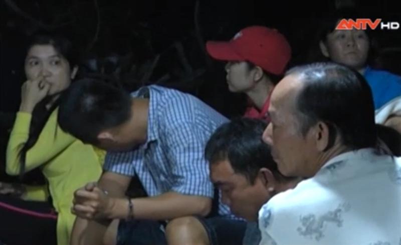 Triệt phá ổ bạc lớn trong rừng