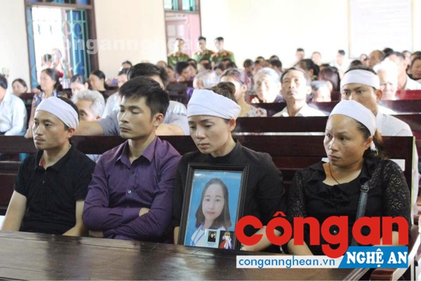 Người nhà nạn nhân xin giảm án cho bị cáo để có cơ hội làm lại cuộc đời