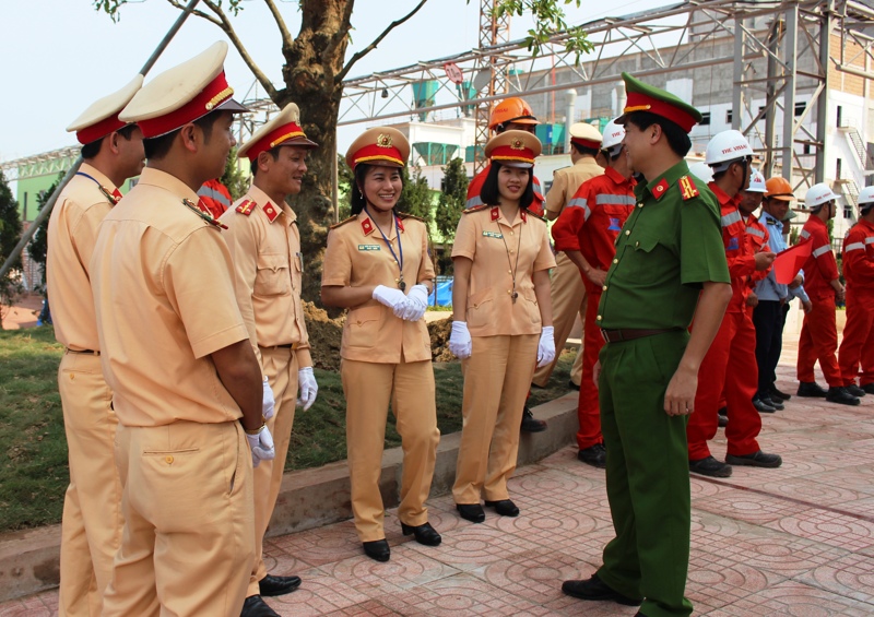 Lãnh đạo Công an tỉnh kiểm tra công tác đảm bảo ANTT tại Nhà máy xi măng sông Lam.