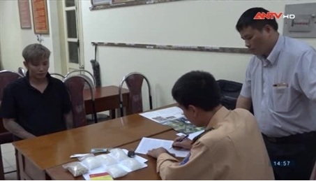 Chống người thi hành công vụ ngày càng manh động