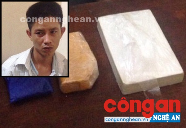 Bắt đối tượng vận chuyển 1,5 bánh heroin