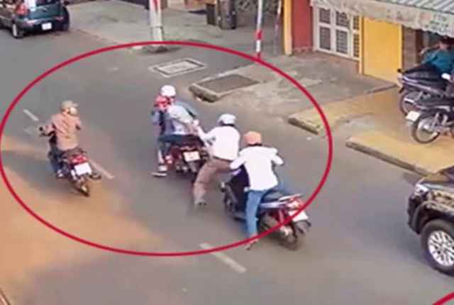 Cảnh giác: Dàn cảnh cướp tiền của...người yêu cũ