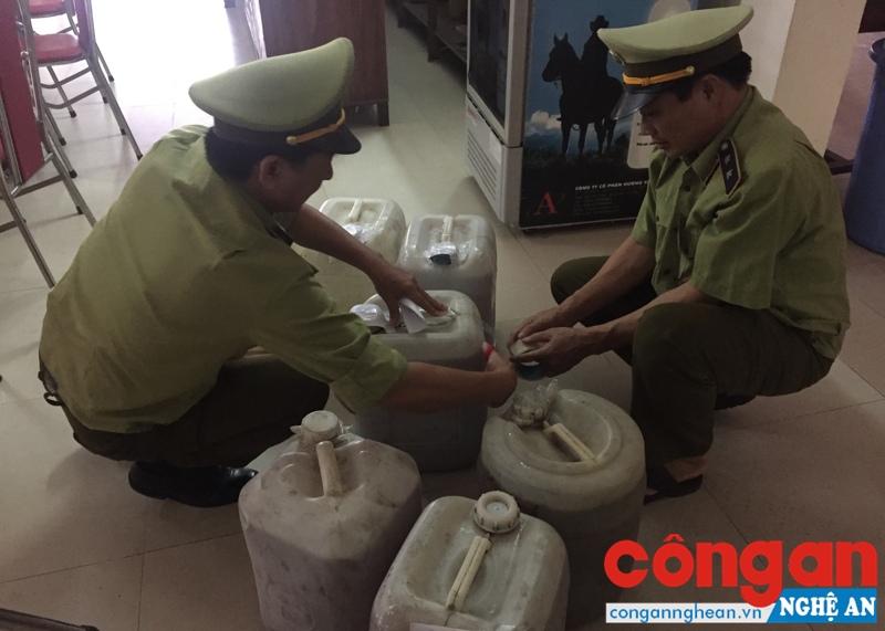 Xử lý nghiêm các trường hợp vi phạm trong sản xuất, kinh doanh rượu