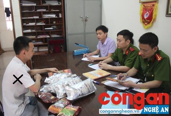 Nghệ An: Phát hiện vụ vận chuyển cà phê không rõ nguồn gốc