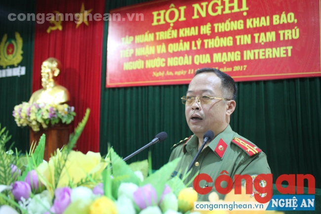 Tập huấn quản lý thông tin tạm trú của người nước ngoài qua mạng internet