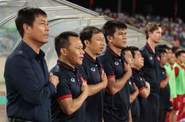 Sau thảm bại trước U20 Argentina: Thầy trò Hữu Thắng còn phải học nhiều!