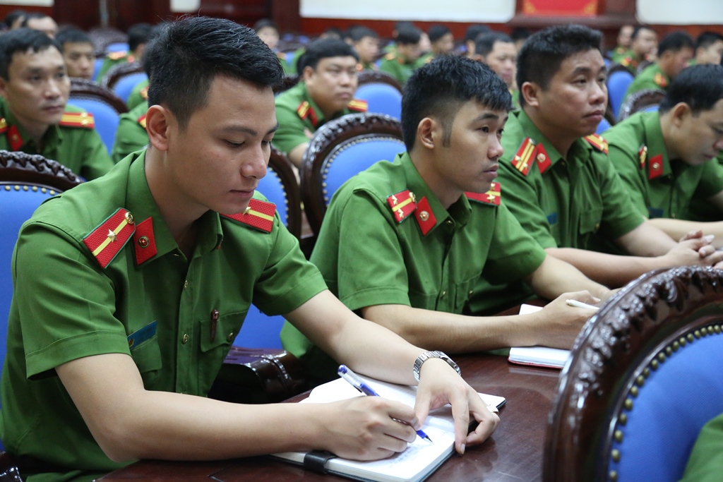 Tập huấn nghiệp vụ cho lực lượng Cảnh sát thi hành án hình sự và hỗ trợ tư pháp