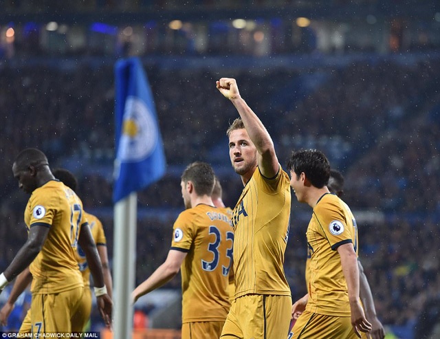 Leicester - Tottenham: Cú poker của Harry Kane
