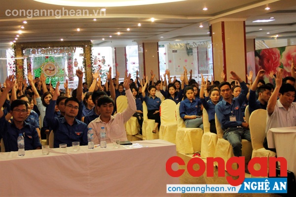Tổ chức hội nghị phản đối linh mục Nguyễn Đình Thục