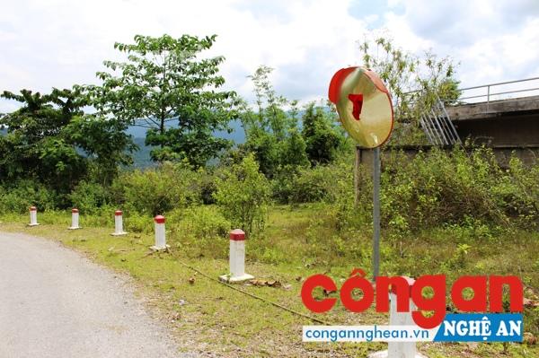 Nguy cơ tai nạn giao thông do thiết bị an toàn giao thông bị phá hoại
