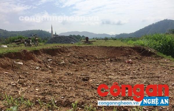 Dự án nâng cấp đê điều dang dở khiến người dân bất an