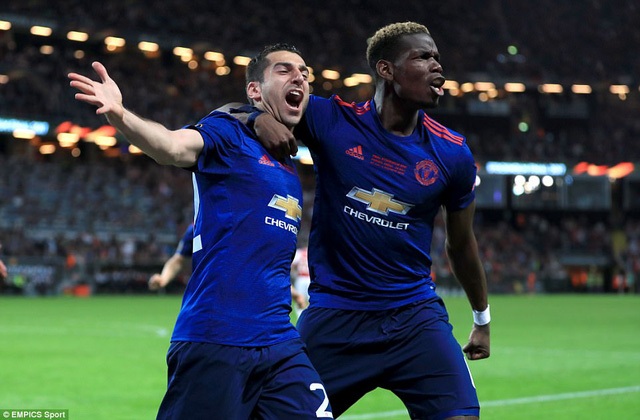 Paul Pogba và Mkhitaryan là 2 cầu thủ ghi bàn giúp MU chiến thắng