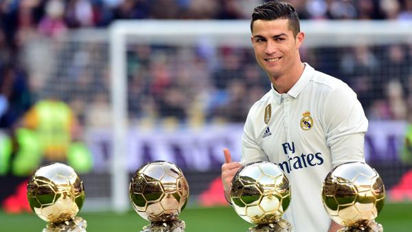 Ronaldo số 1 danh sách các VĐV thu nhập 'khủng' nhất năm 2017