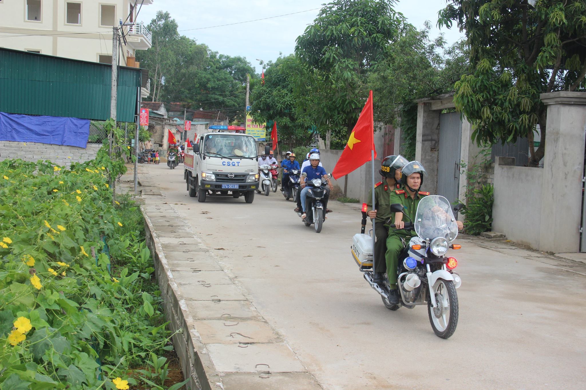 Ra quân hưởng ứng Tháng hành động phòng chống ma túy