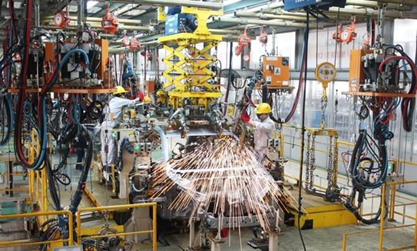 Thiếu không gian cho sản xuất, giấc mơ ô tô giá rẻ xa vời