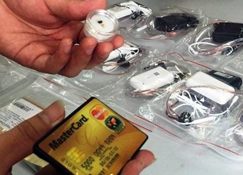 Triệt phá nhiều cơ sở kinh doanh thiết bị thu, phát siêu nhỏ dùng gian lận thi cử