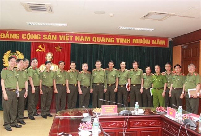 Bộ trưởng Tô Lâm với các đại biểu tại buổi làm việc