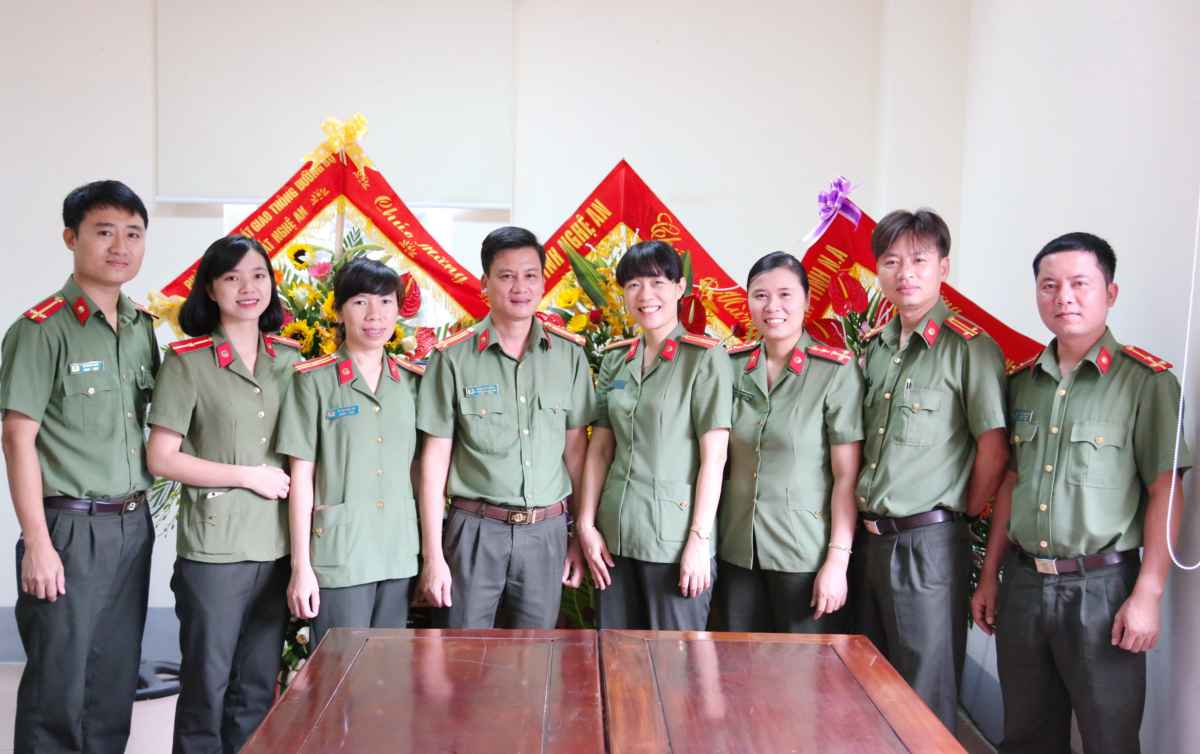 Công an Tp Vinh chúc mừng Truyền hình An ninh Nghệ An