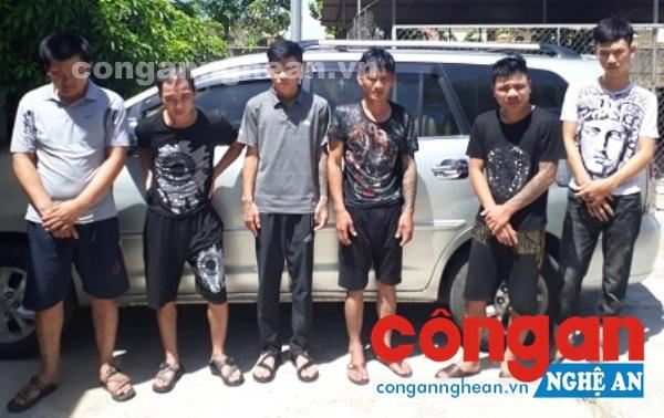 Nhóm đối tượng cùng phương tiện bị bắt giữ