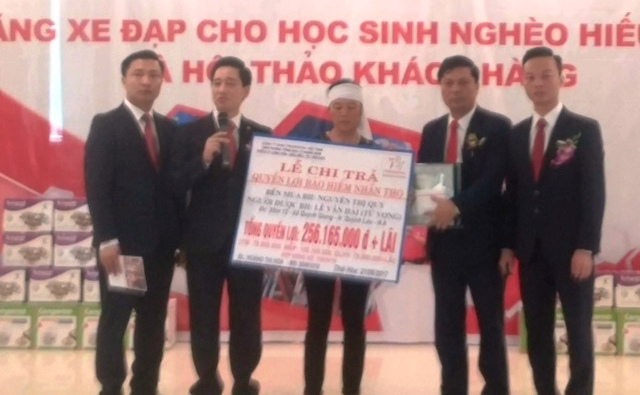 Chi trả quyền lợi cho khách hàng ngày 21/6
