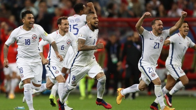 Bồ Đào Nha - Chile: Người hùng Claudio Bravo giúp Chile vào chung kết