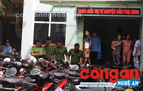 Người nhà bệnh nhân đâm trọng thương bảo vệ tại Bệnh viện Sản nhi Nghệ An