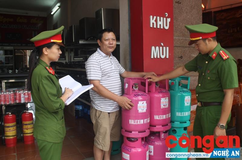 Tiềm ẩn nguy cơ cháy, nổ từ các cơ sở kinh doanh gas