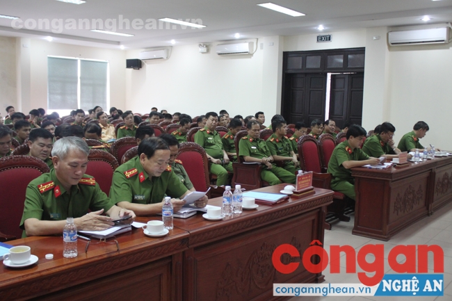 Các đại biểu tham dự Hội nghị