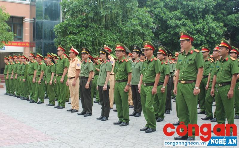 Khai mạc huấn luyện điều lệnh, quân sự, võ thuật CAND năm 2017