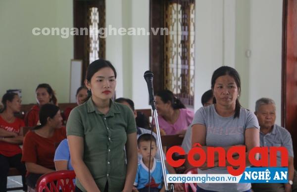 Nước mắt người mẹ trẻ đòi quyền nuôi con