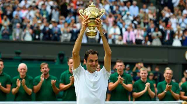 'Tàu tốc hành' Federer lập kỉ lục vô tiền khoáng hậu