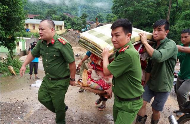 Kỳ Sơn: Lũ ống, lũ quét cuốn trôi 9 ngôi nhà và nhiều tài sản