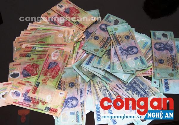Tang vật vụ đánh bạc