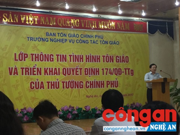 Khai mạc lớp Thông tin về tôn giáo và công tác tôn giáo năm 2017