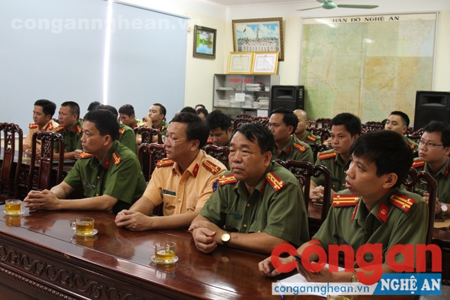 Các đại biểu tham dự lễ trao thưởng