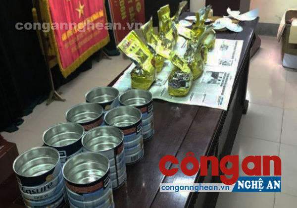  8 kg ma túy đá được ngụy trang trong 8 hộp sữa Ensure