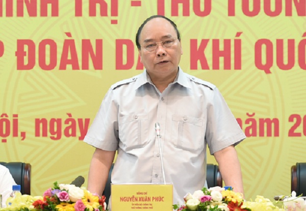 Thủ tướng nêu rõ yêu cầu PVN đẩy mạnh tái cơ cấu, tổ chức lại sản xuất, quản lý tốt hơn nữa. Ảnh: VGP/Quang Hiếu