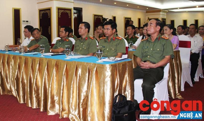 Các đại biểu tham dự Hội nghị.