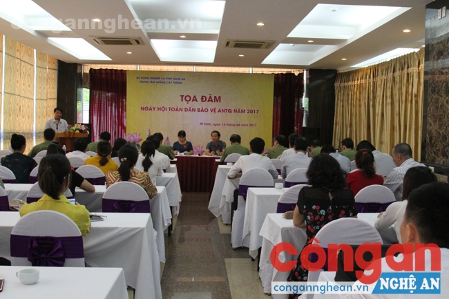 Toàn cảnh buổi tọa đàm