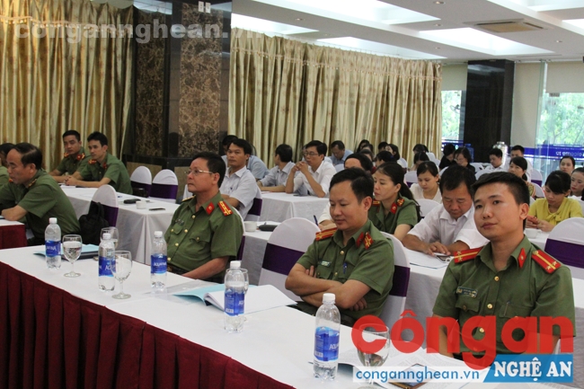 Tọa đàm 'Ngày hội toàn dân bảo vệ ANTQ' năm 2017