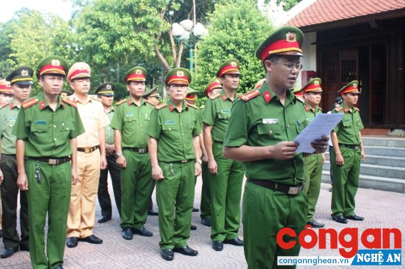 Báo công với đồng chí Trần Quốc Hoàn