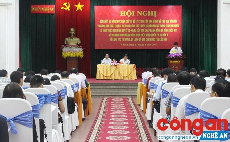 Toàn cảnh Hội nghị.