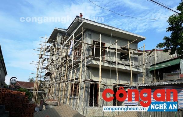  Công trình của khách hàng đã hoàn thiện nhưng gia chủ bất an, buộc phải ốp toàn bộ