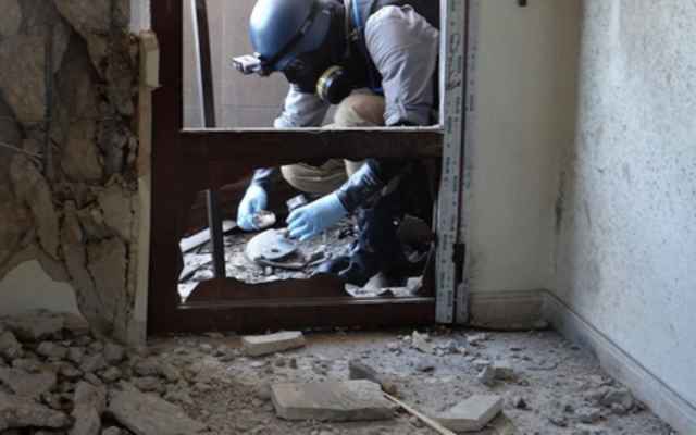 Chiêu bài vũ khí hóa học bị lật tẩy, Mỹ lộ 'sắc màu thật' ở Syria