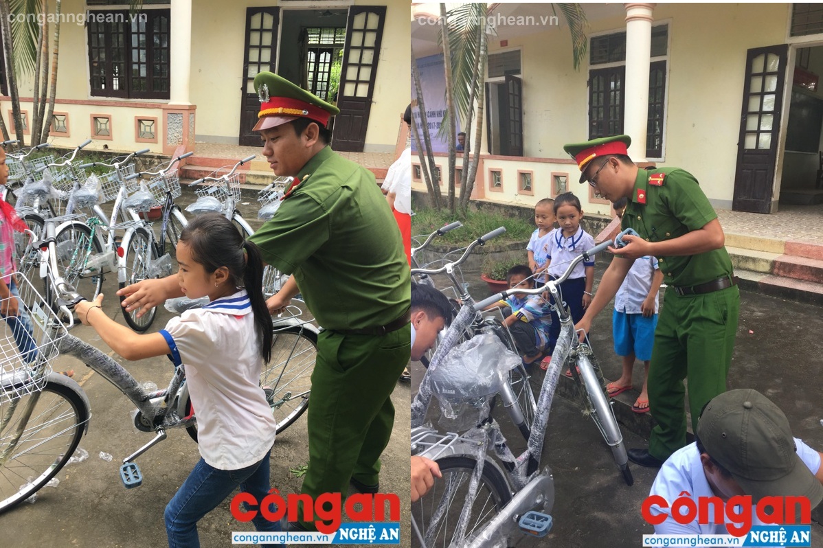 Cán bộ chiến sỹ Công an huyện Anh Sơn trực tiếp hướng dẫn cách điều khiển và tuyên truyền về Luật ATGT cho các em khi đi xe đạp khi đến trường