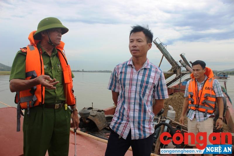Xuất hiện dấu hiệu bảo kê 'cát tặc'