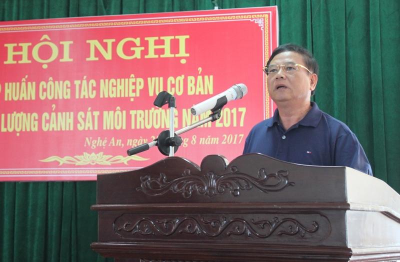 Đại tá Trần Hữu Hồng - Nguyên Trưởng phòng Cảnh sát môi trường Công an Nghệ An giảng viên lớp tập huấn